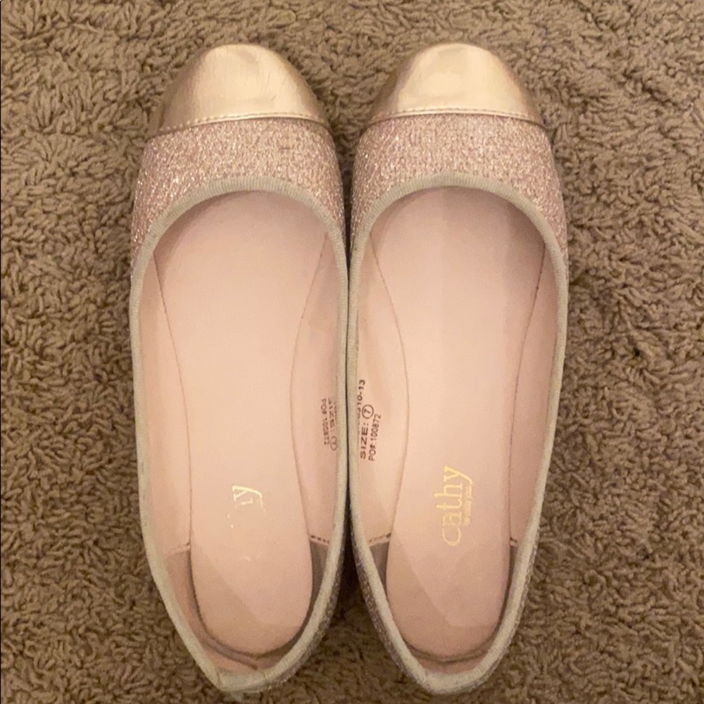 Flats - Picture 2 of 2